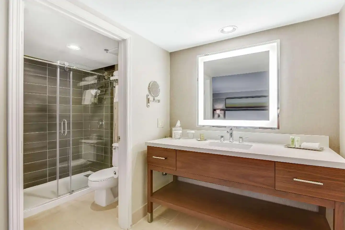Pointe Hilton Tapatio Cliffs Resort Badezimmer