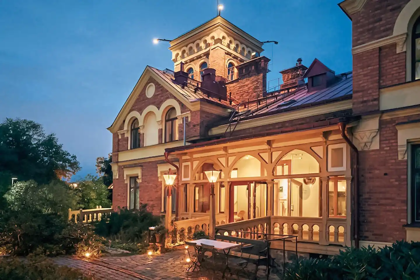 Hotel J Aussenansicht