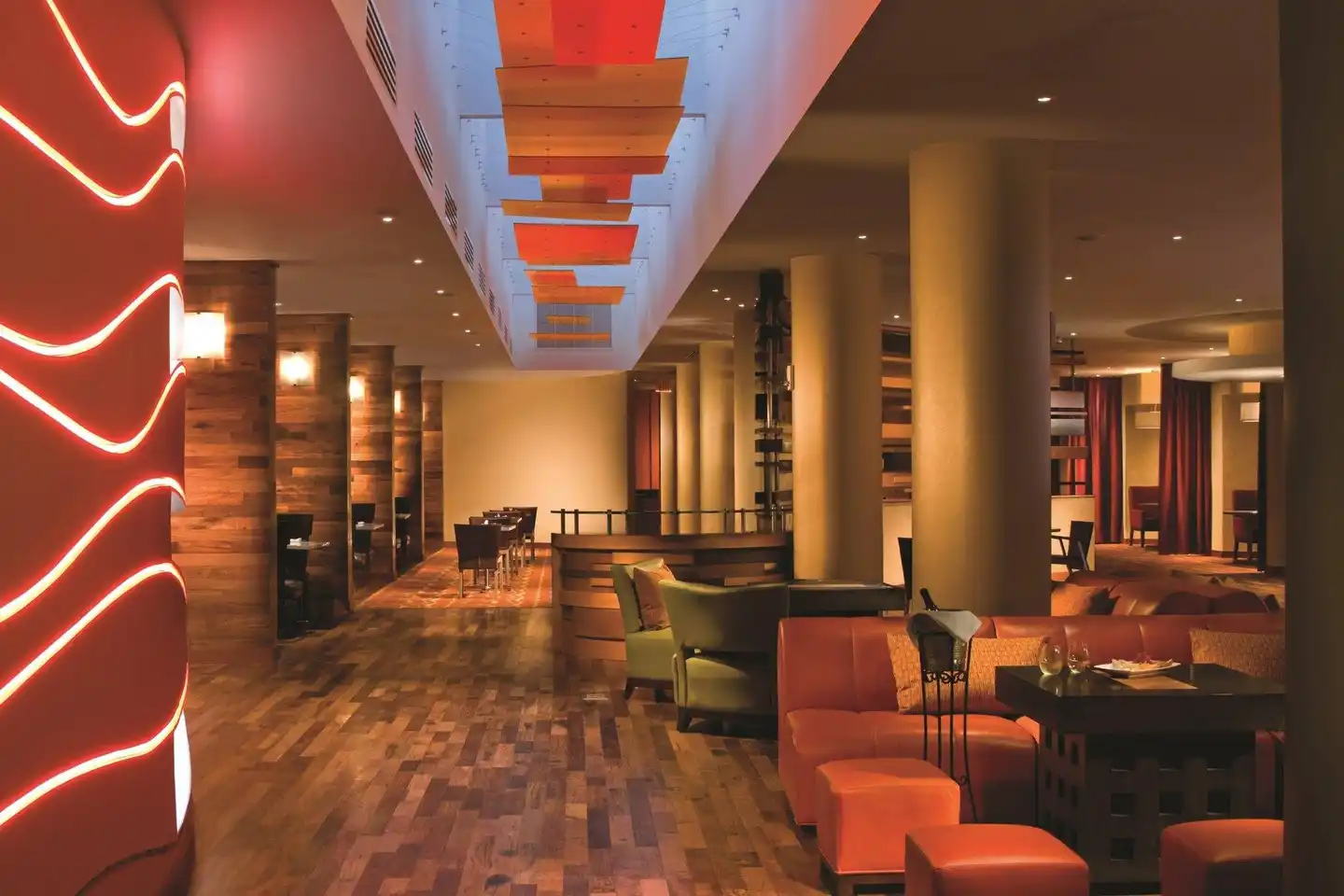 Courtyard by Marriott Miami Airport Lobby