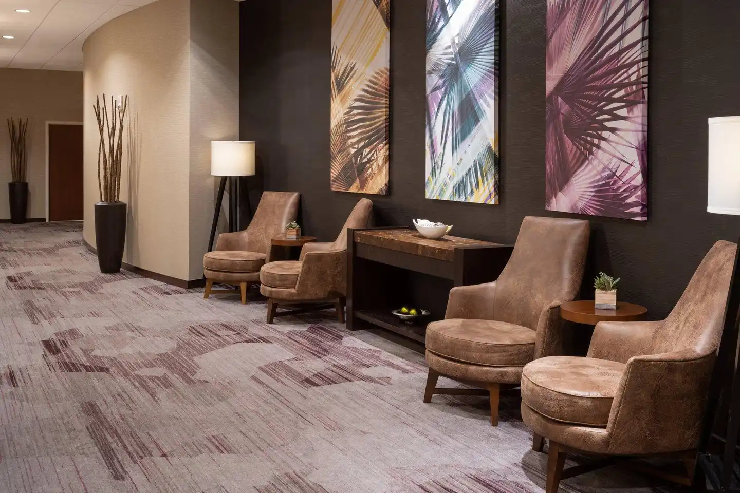 Courtyard by Marriott Miami Airport Lobby