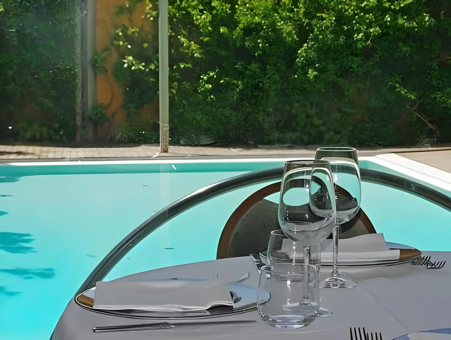 Mistral2 Hotel Pool