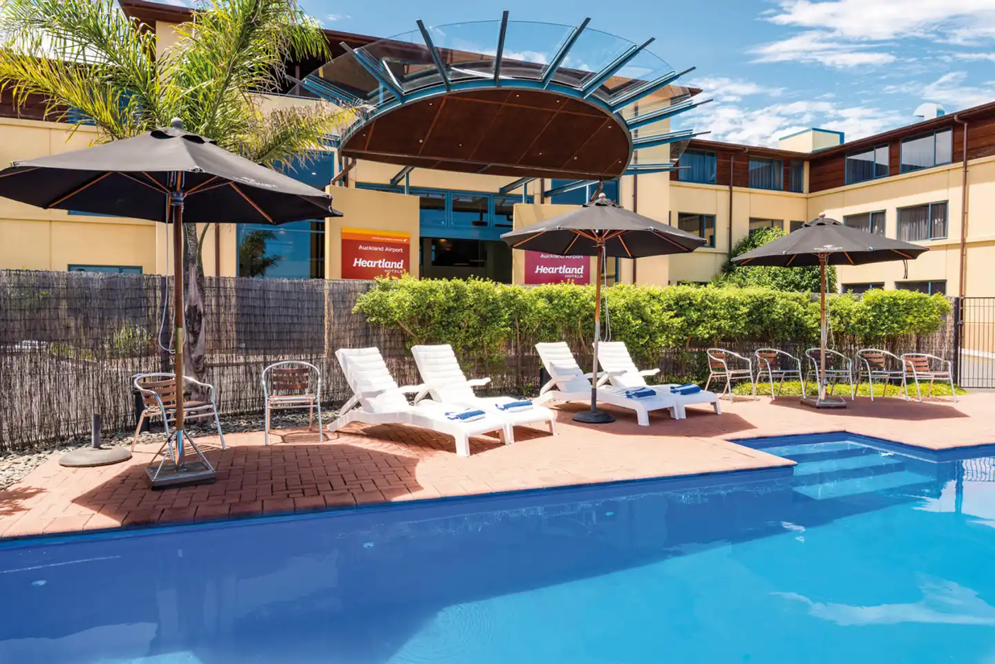 Heartland Hotel Auckland Airport Pool