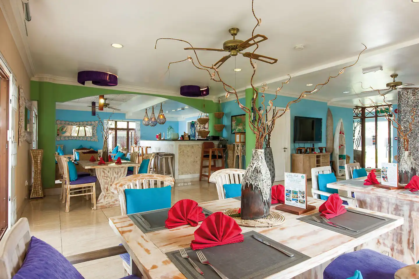 Le Relax Beach House Lobby