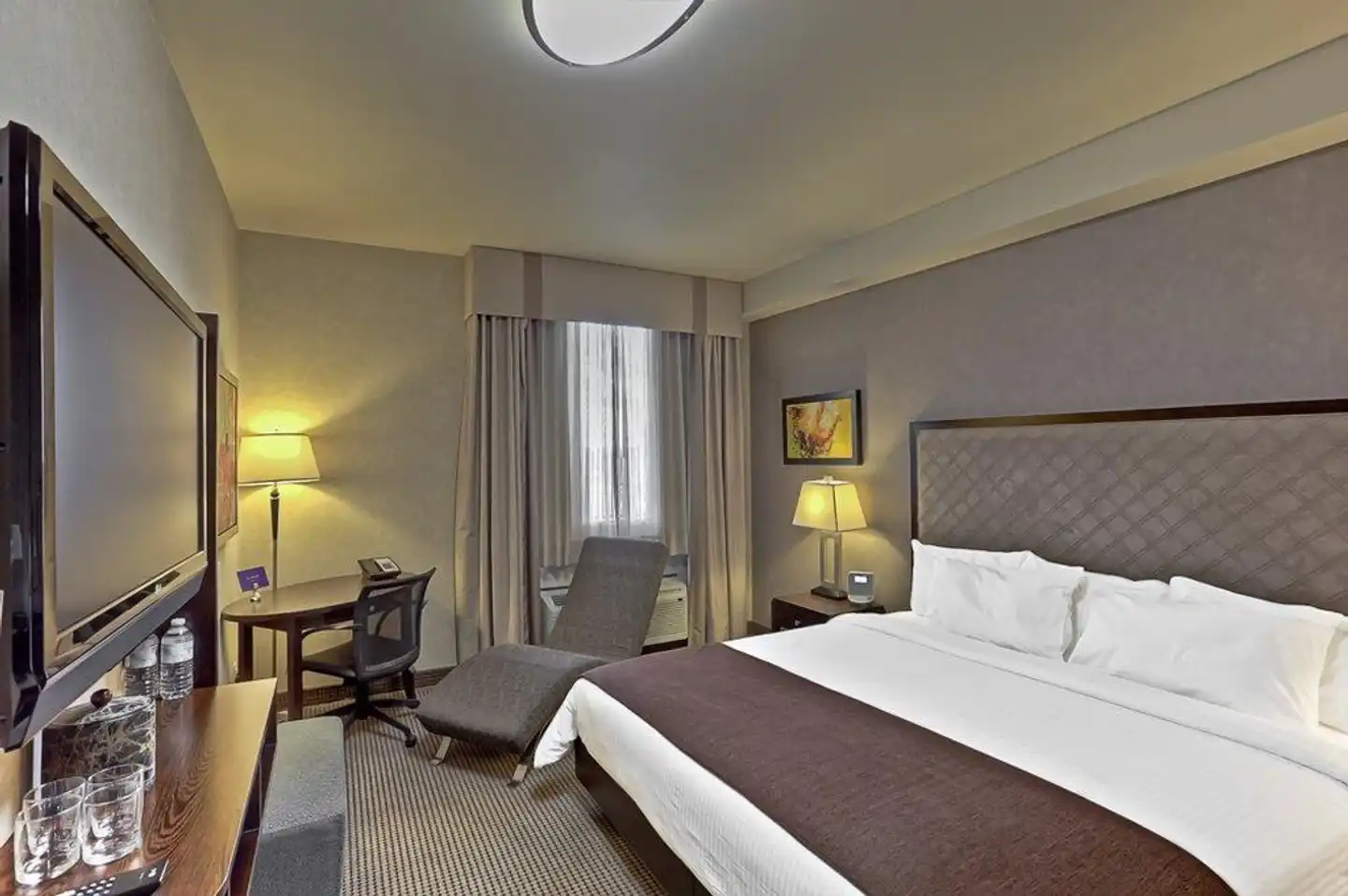 Acclaim Hotel Calgary Airport Wohnbeispiel
