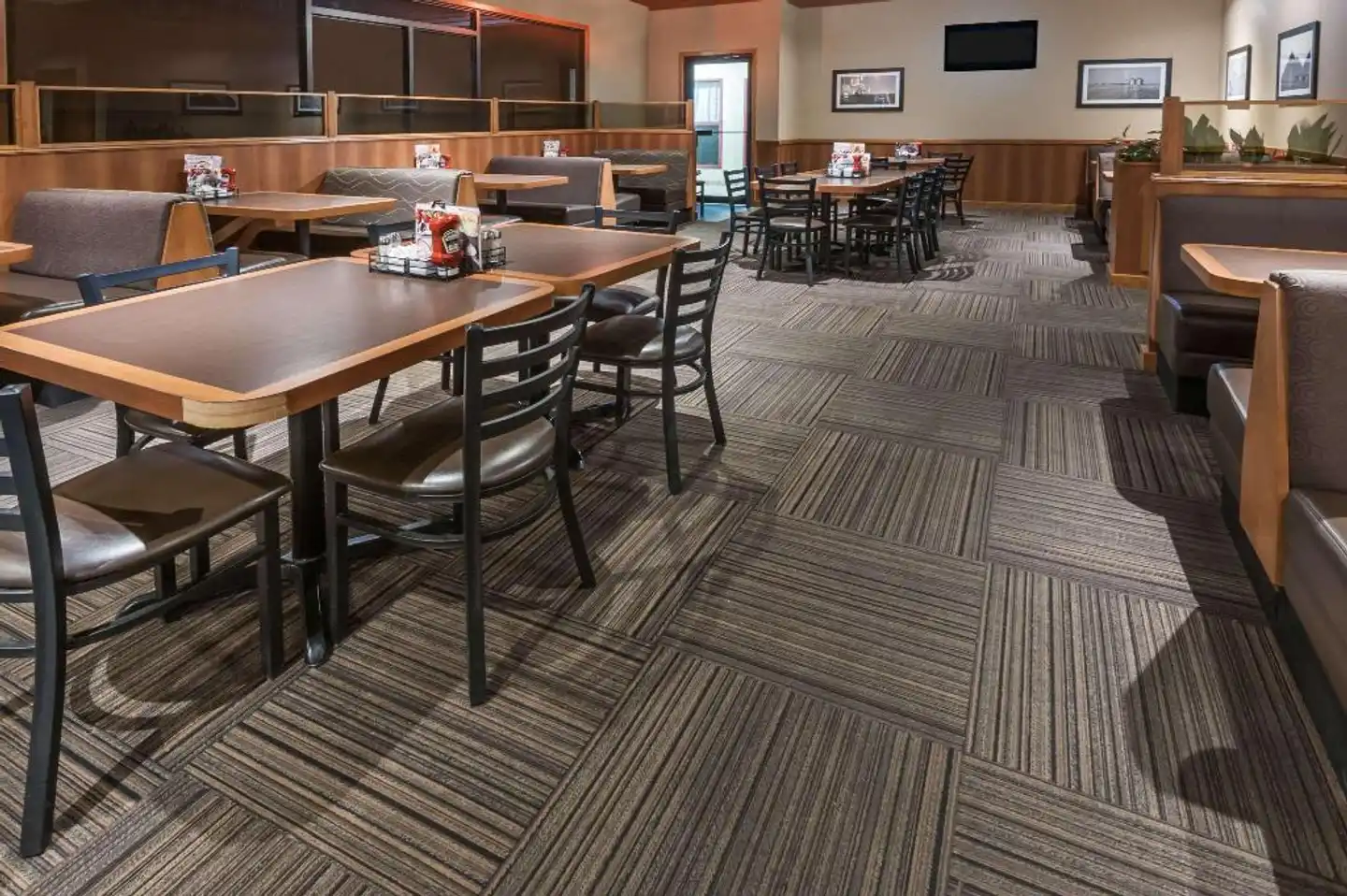 Super 8 by Wyndham Edmonton/West Bar