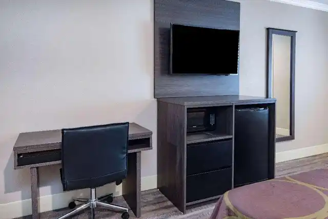 Super 8 by Wyndham North Hollywood Wohnbeispiel