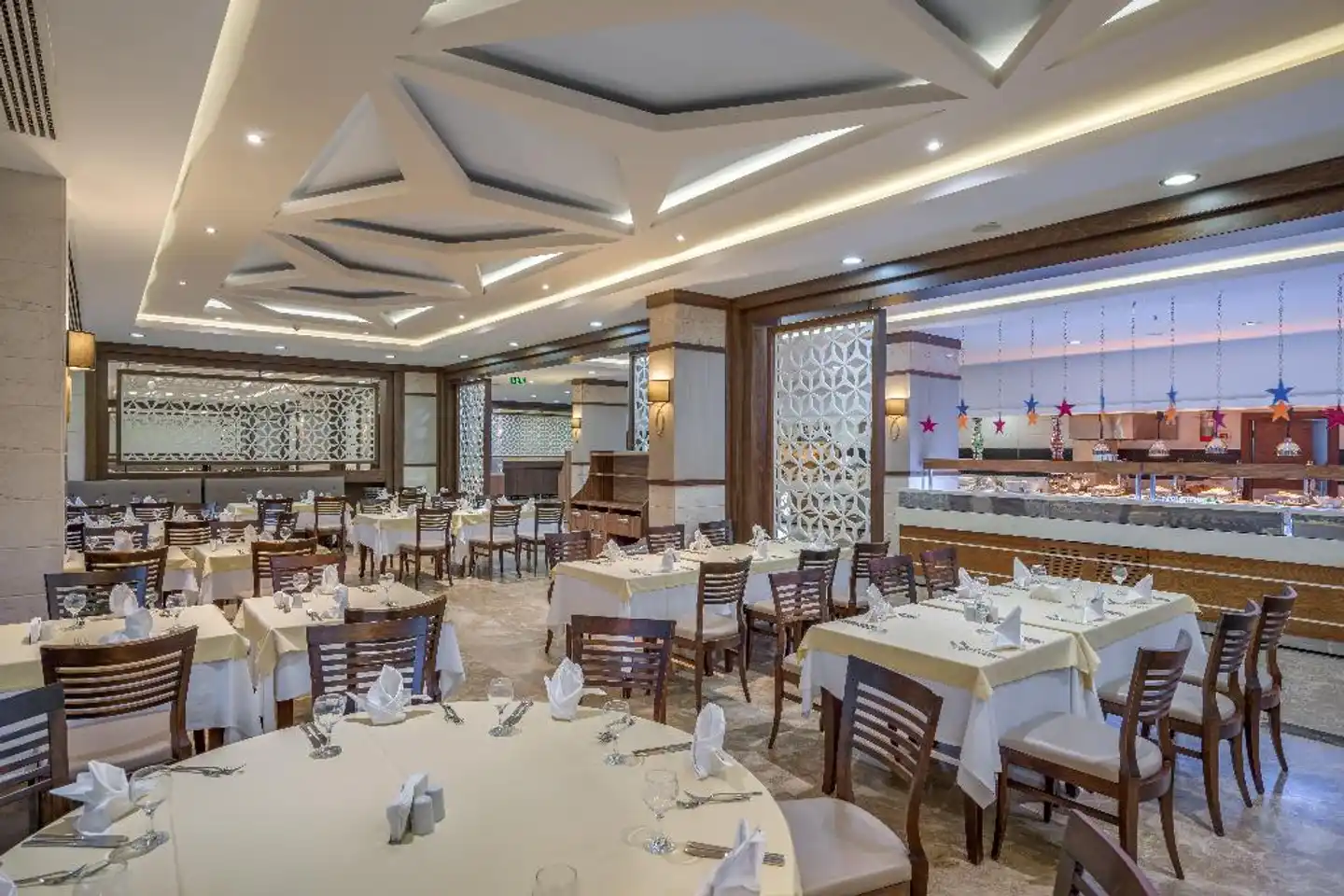 Green Max Hotel Restaurant