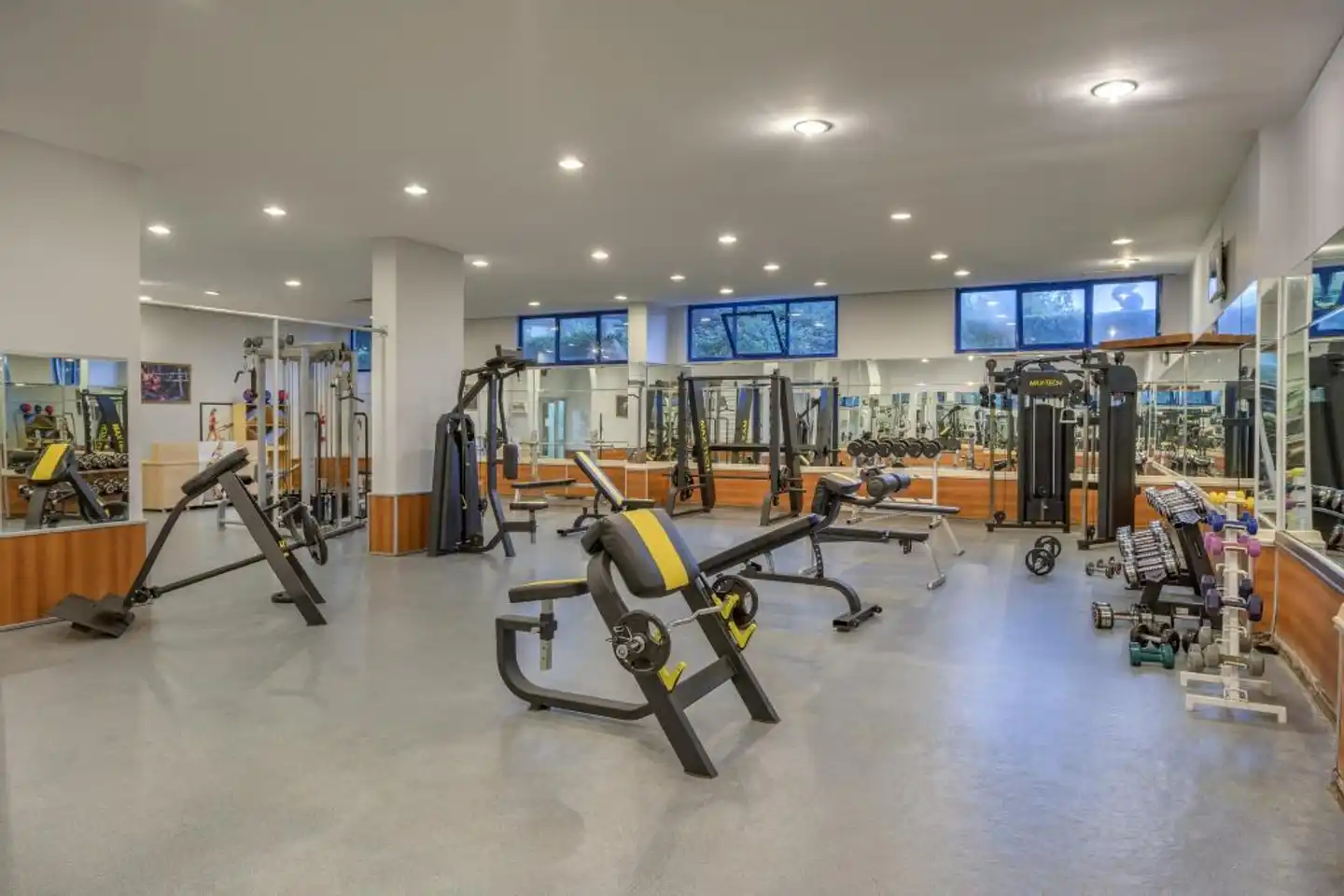 Green Max Hotel Sport und Entertainment