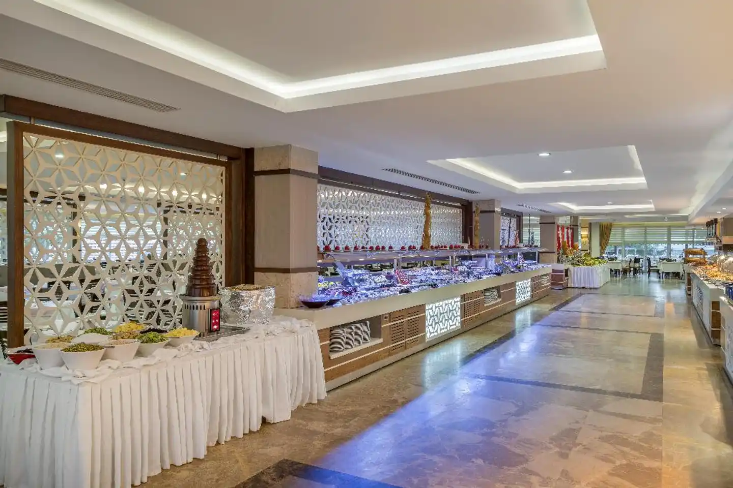 Green Max Hotel Restaurant
