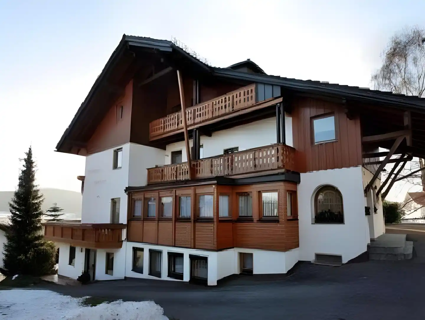 Steininger Aussenansicht