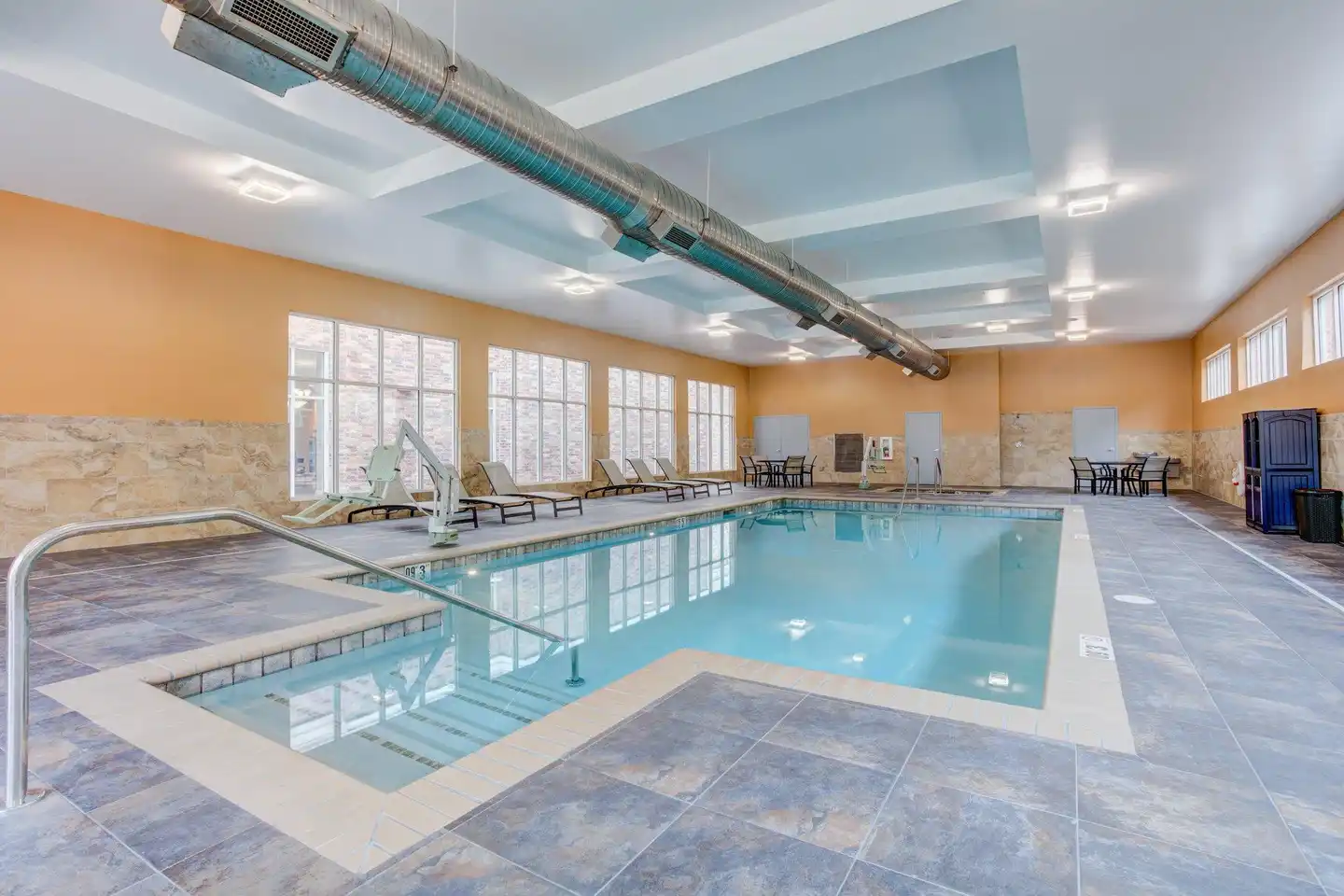 Holiday Inn & Suites Lafayette North Hallenbad