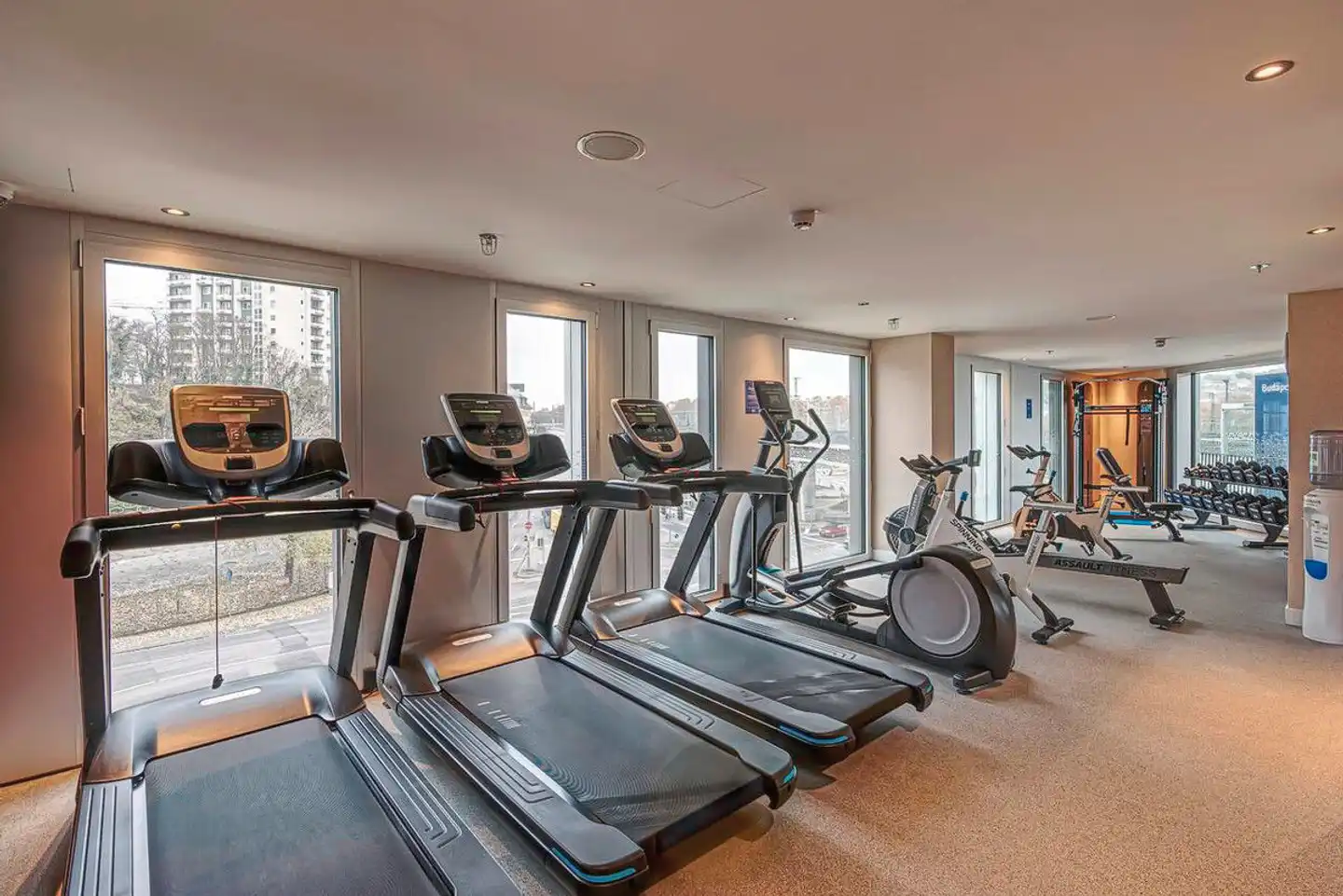 Hampton by Hilton Stuttgart City Centre Sport und Entertainment