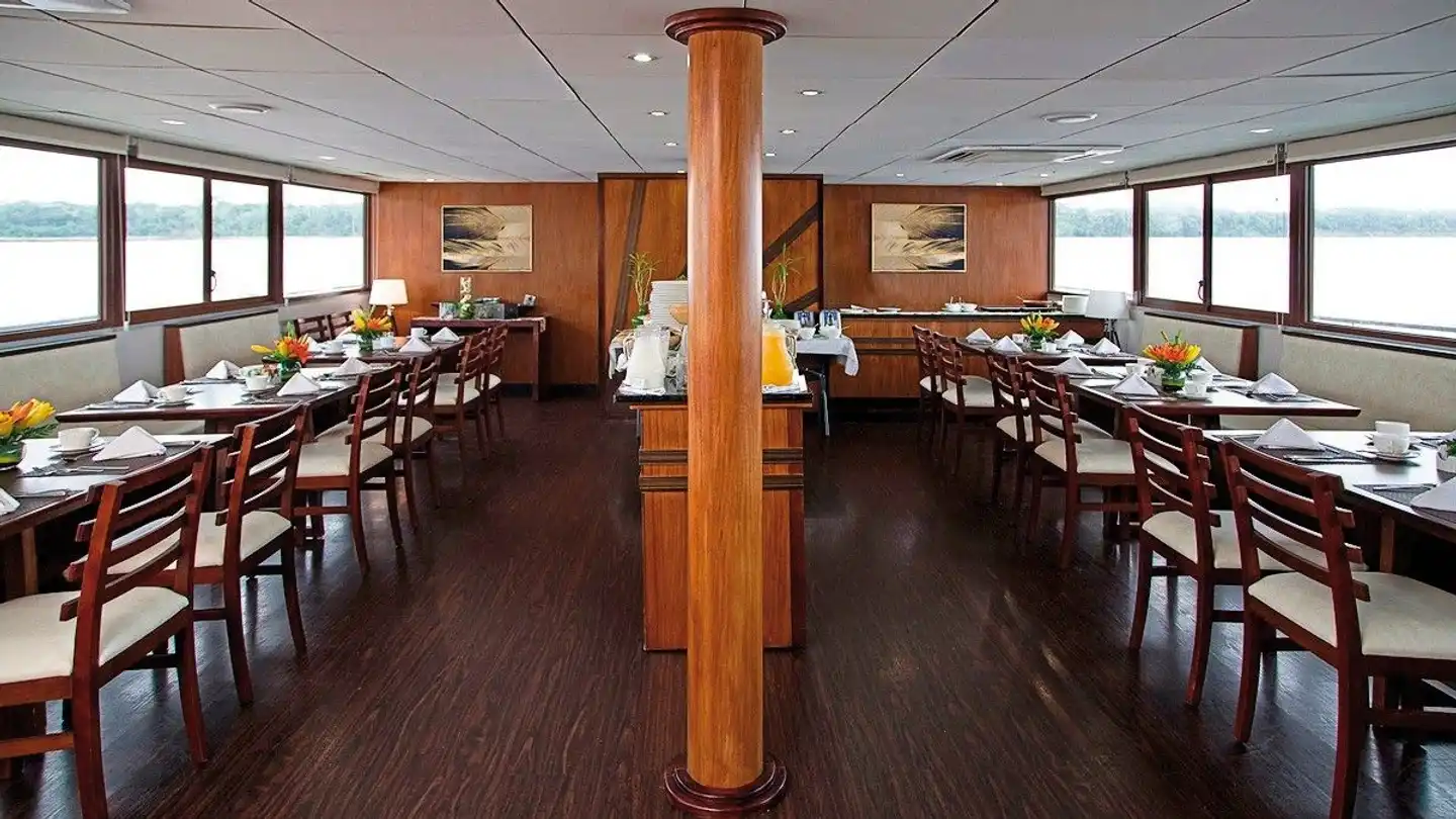 M/V Anakonda Amazon Cruise - 3 nuits Bar