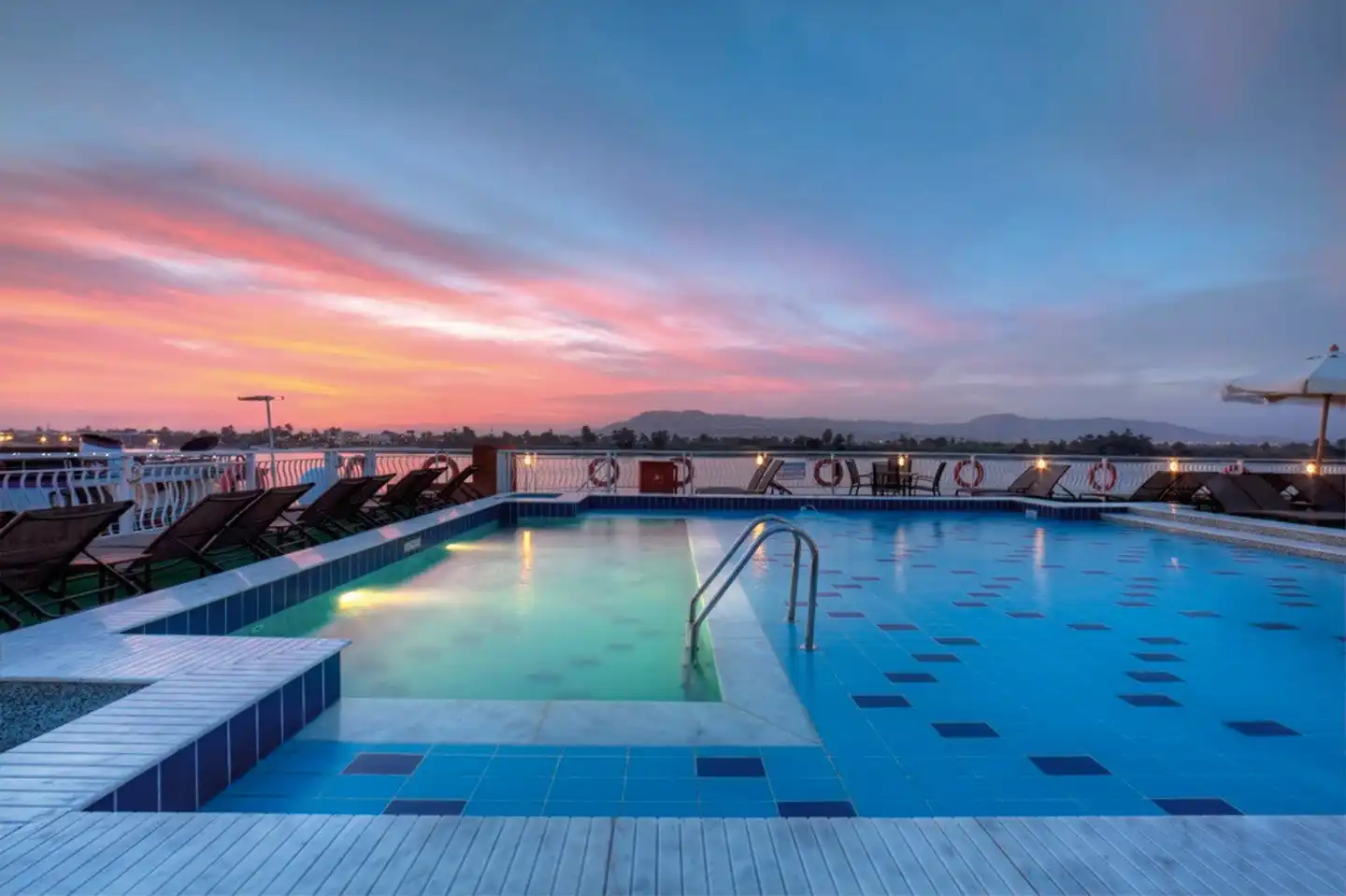 Klassische Nilkreuzfahrt mit Steigenberger Minerva Pool