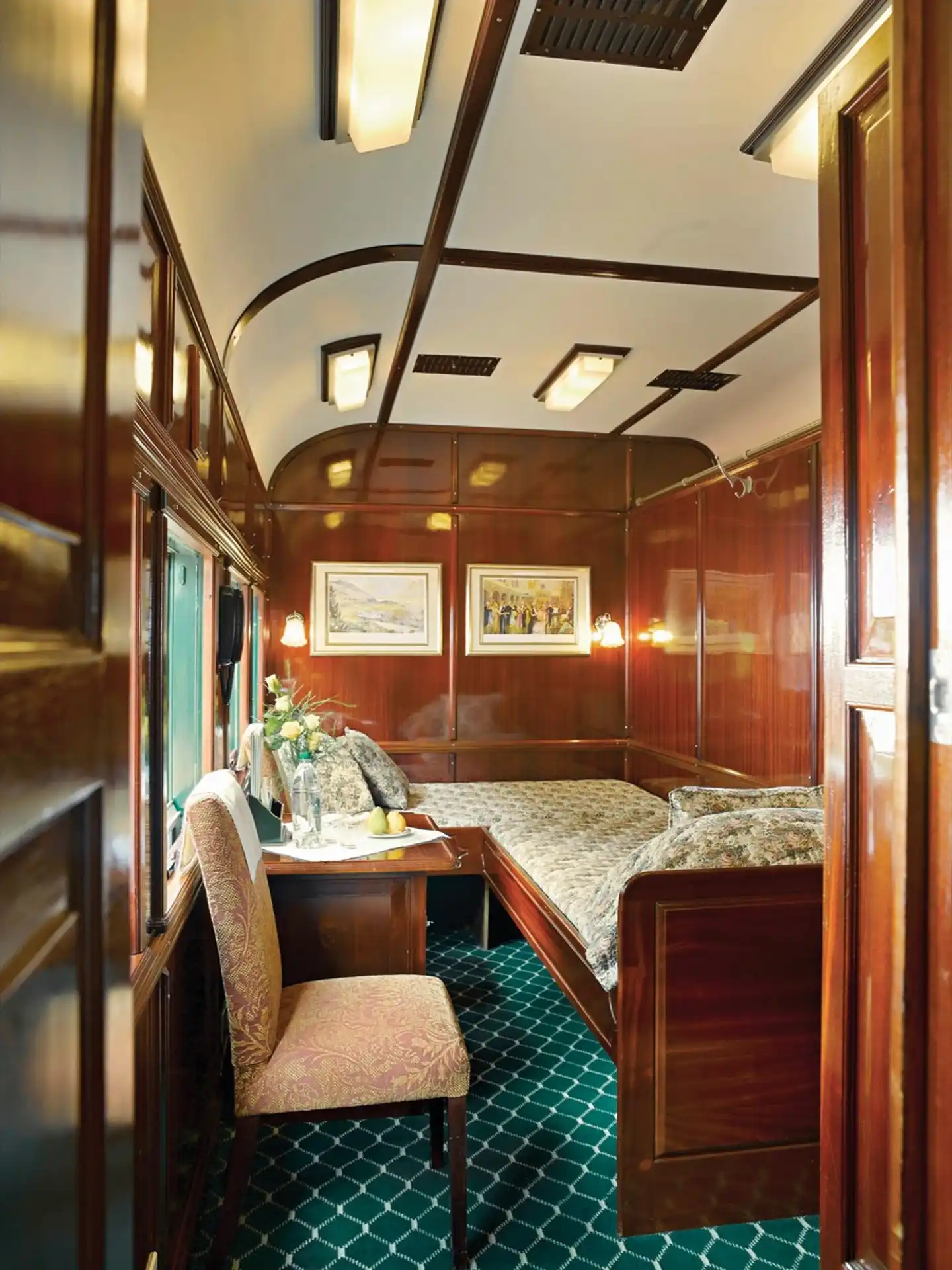 Rovos Rail - The Pride of Africa Lobby