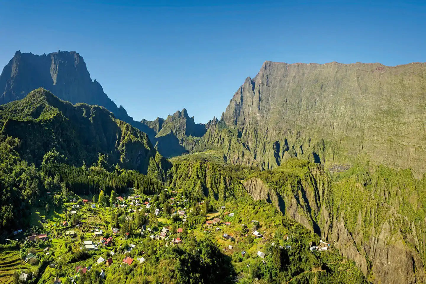 Der Talkessel Mafate: Einzigartiges Wanderparadies Landschaft