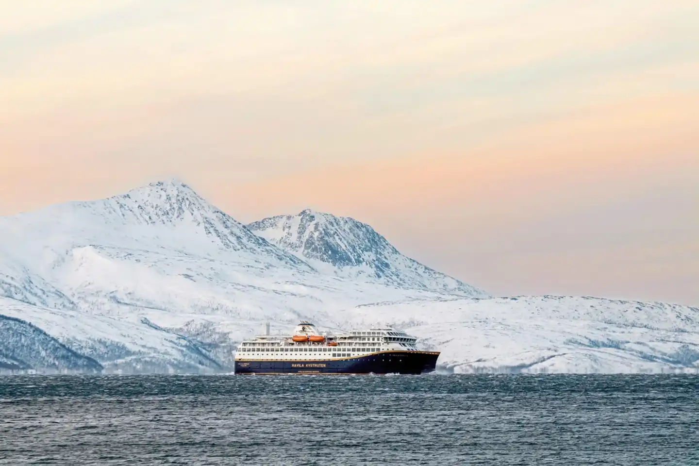 Polarlichtabenteuer Lofoten und Vesterålen Landschaft