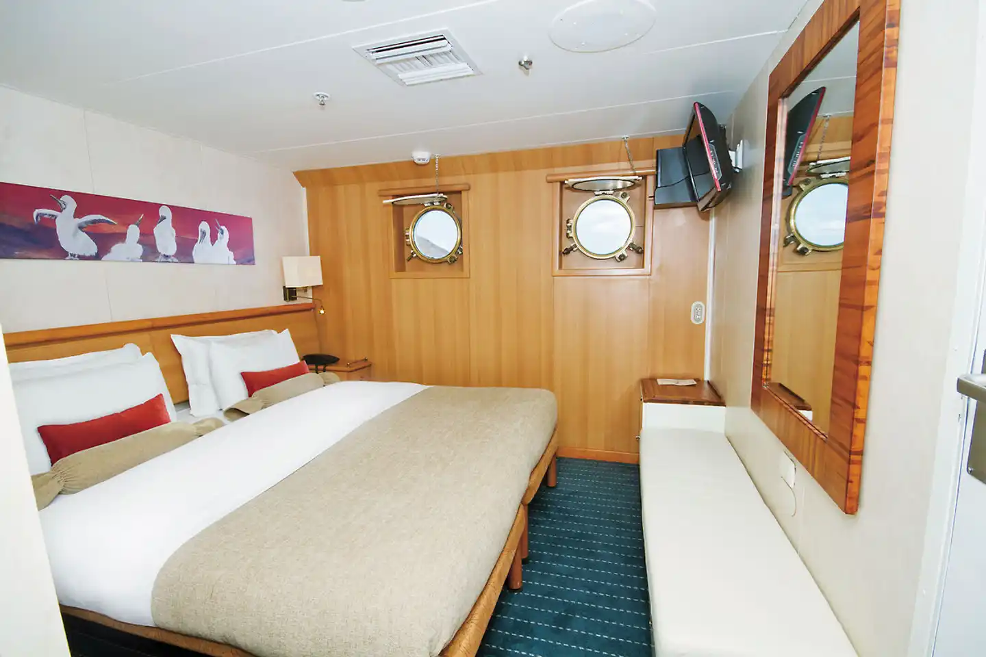 Kreuzfahrt durch das letzte Paradies - M/V Galápagos Legend (4 Tage/3 Nächte) Wohnbeispiel