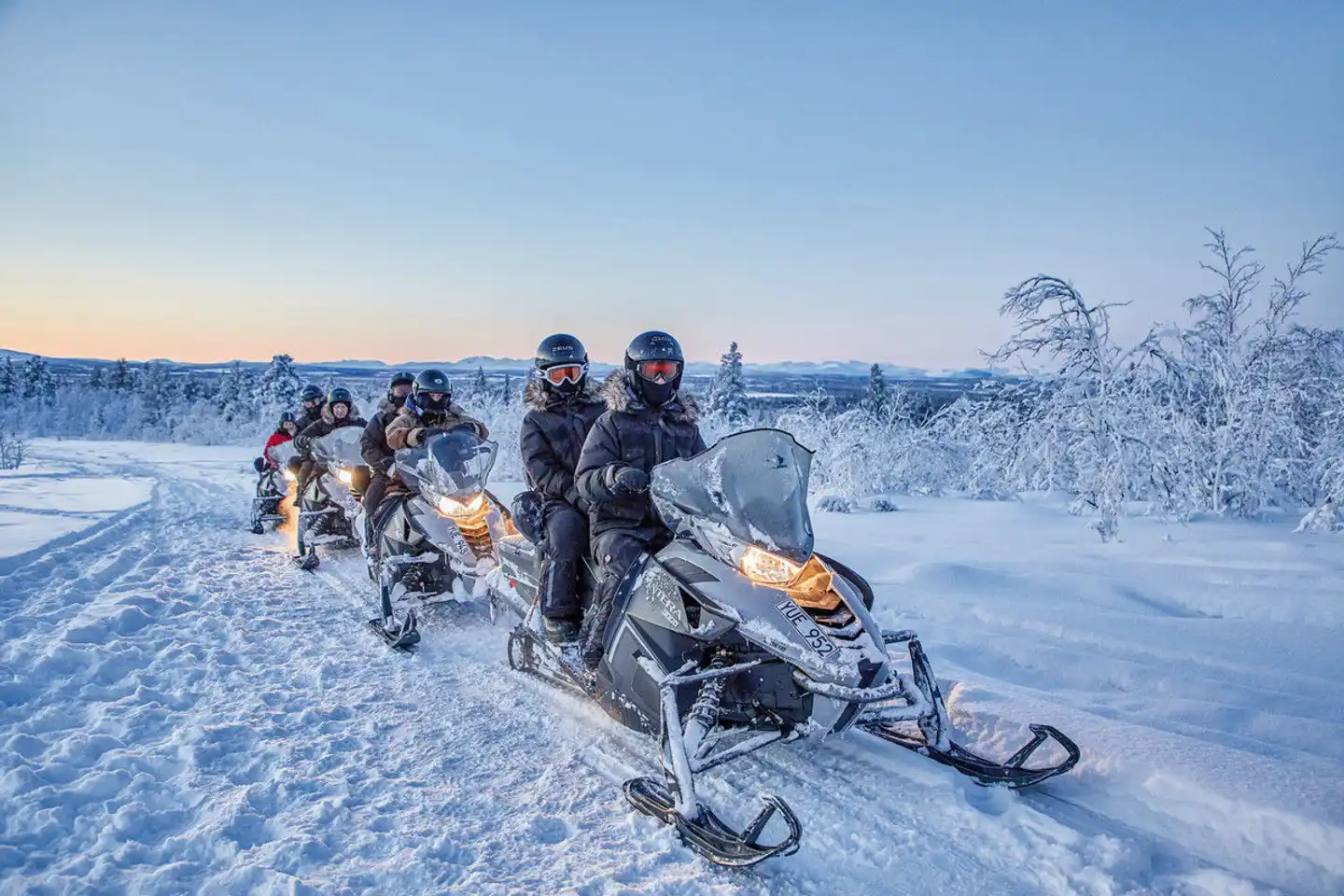 Winterlich aktiv in Schwedisch Lappland Sport und Entertainment