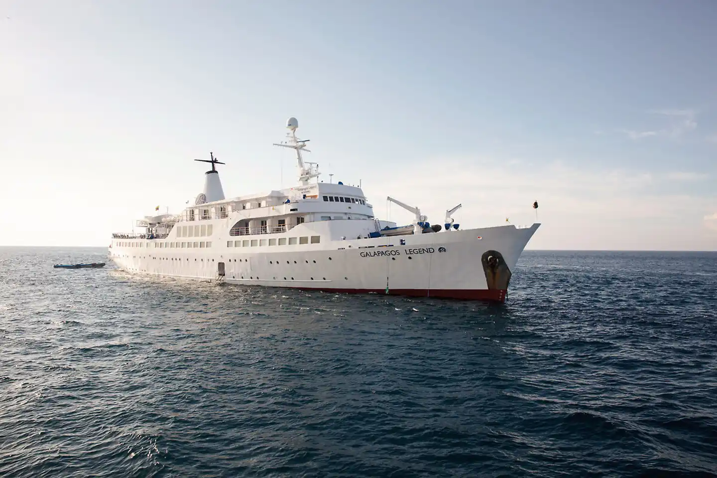 Kreuzfahrt durch das letzte Paradies - M/V Galápagos Legend (4 Tage/3 Nächte) Aussenansicht