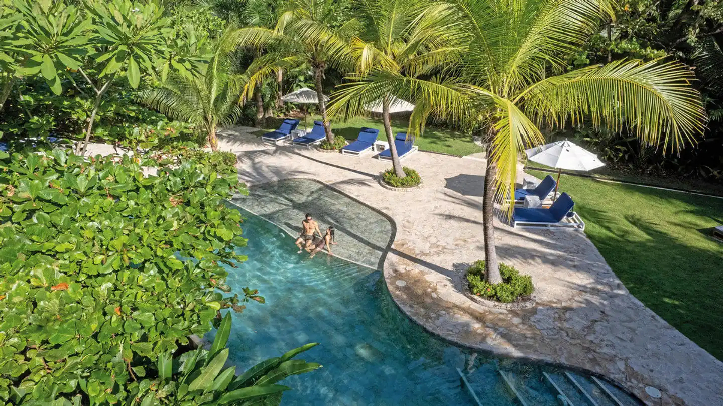 Pura Vida - Luxus & Natur Strand