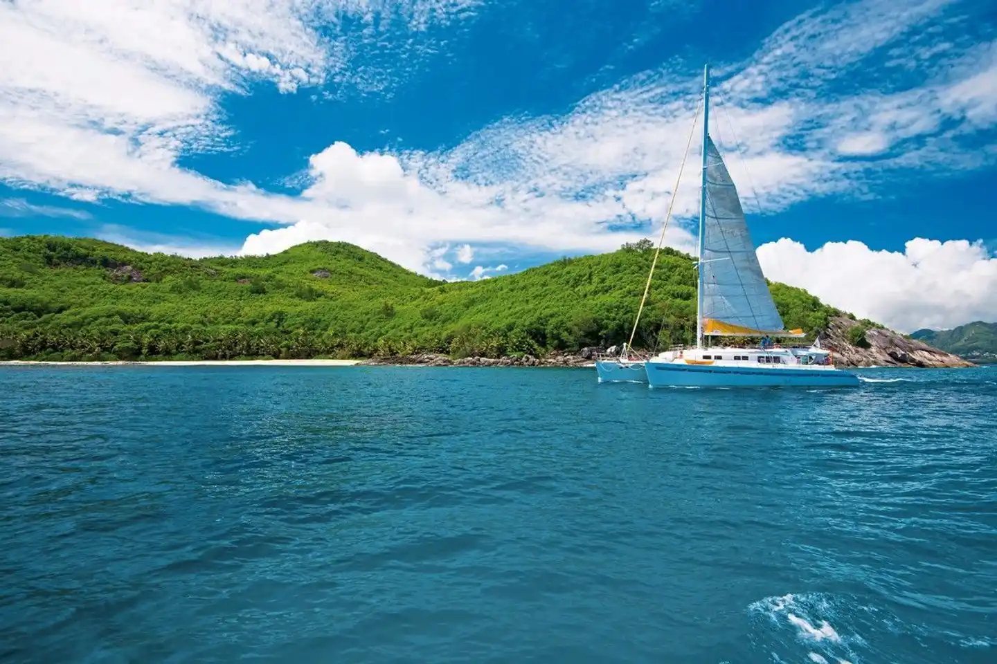 Segeltörn Cocktail Créole (ab/bis Mahé) Landschaft