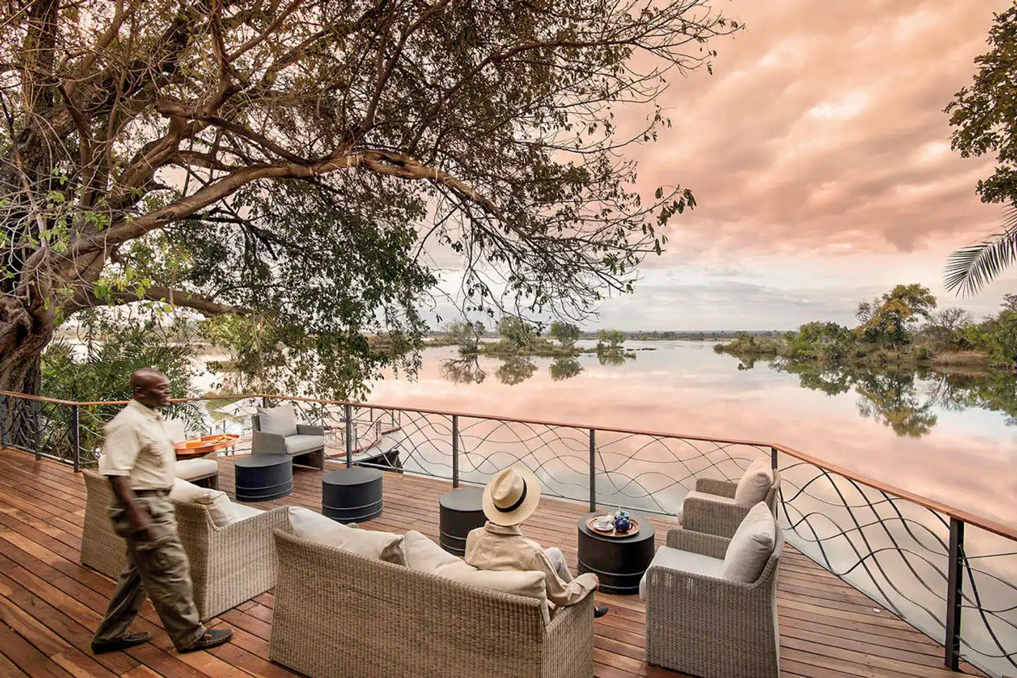Safari Highlights im Herzen Afrikas Terrasse