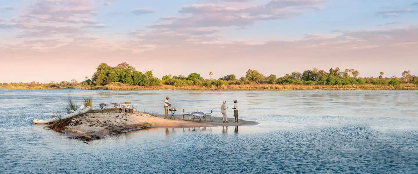 Safari Highlights im Herzen Afrikas Strand
