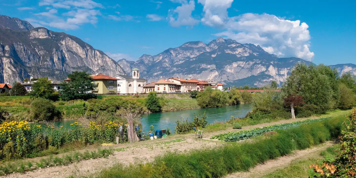 Etsch-Radweg Nauders - Gardasee Aussenansicht