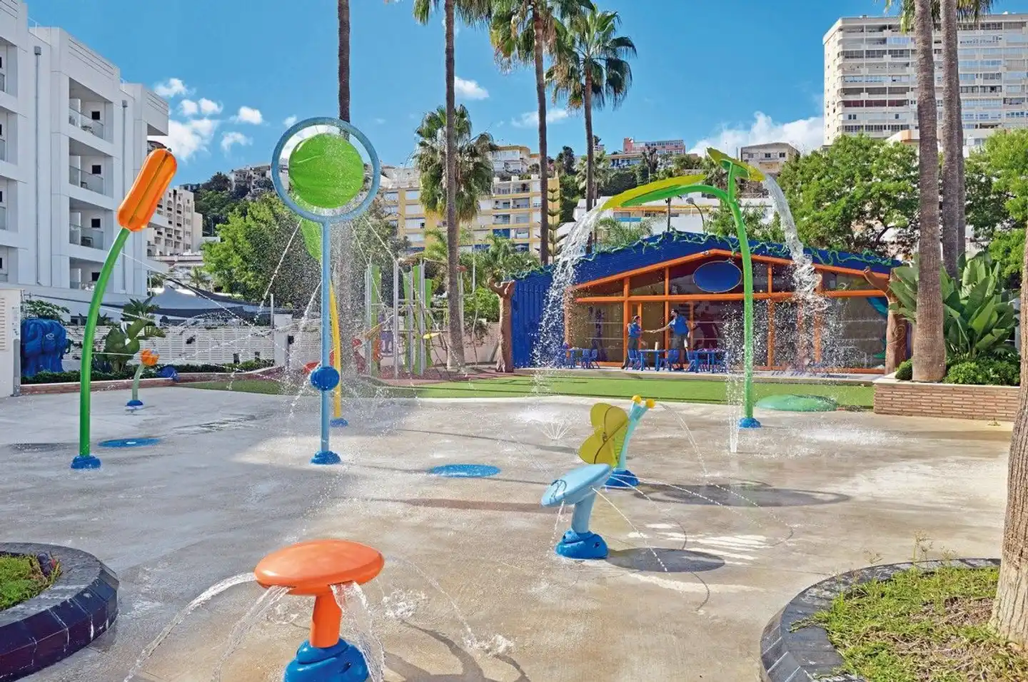 Sol Torremolinos - Don Pedro Sport und Entertainment