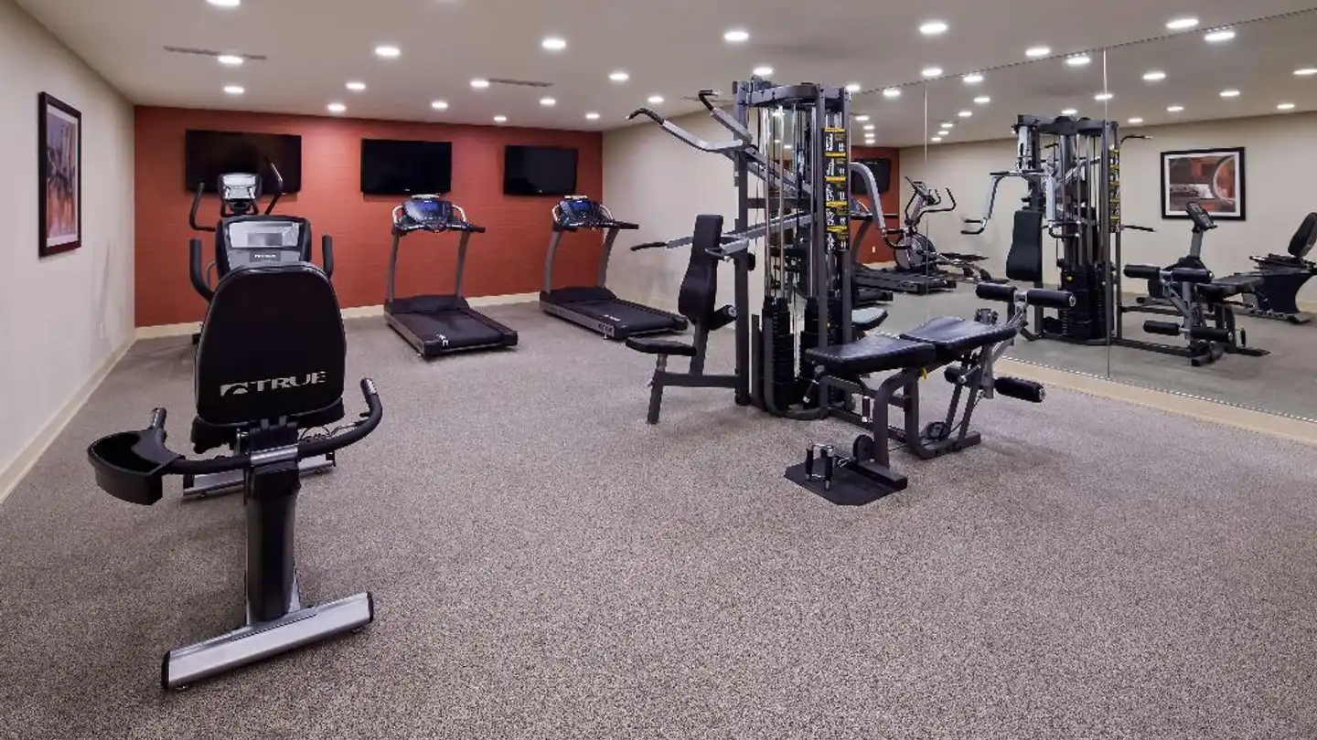 Best Western Plus Montreal Downtown-Hotel Europa Sport und Entertainment