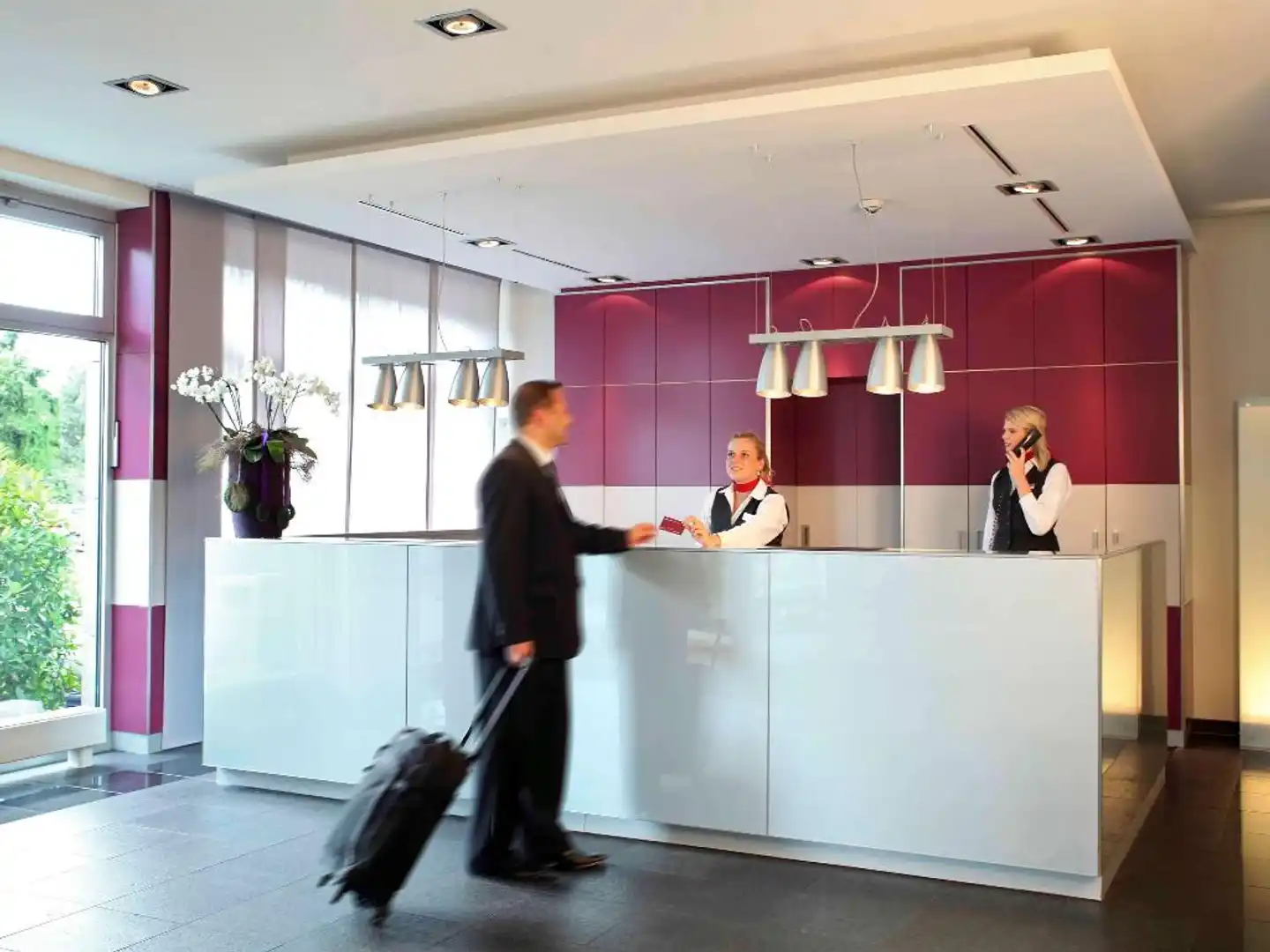 Mercure Duesseldorf City Nord Lobby