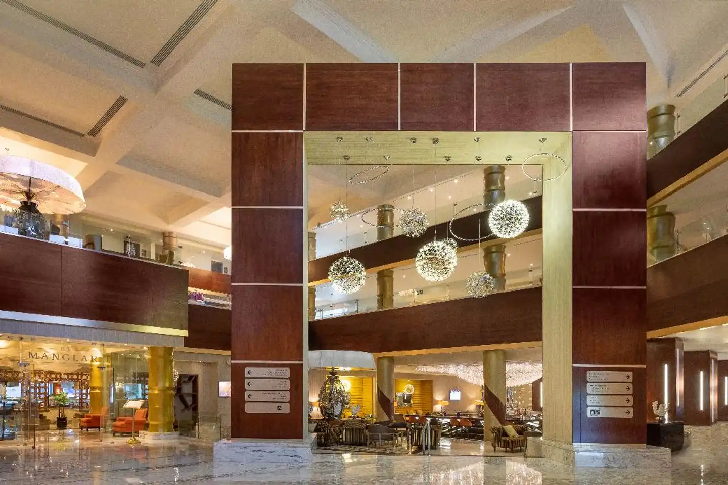 Moon Palace Cancún Lobby
