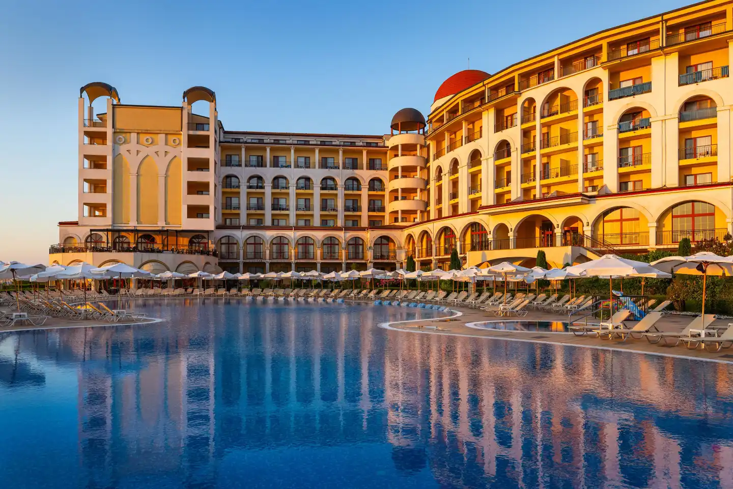 Alua Helios Bay POOL
