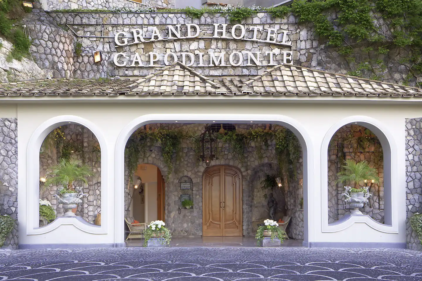 Grand Hotel Capodimonte Aussenansicht