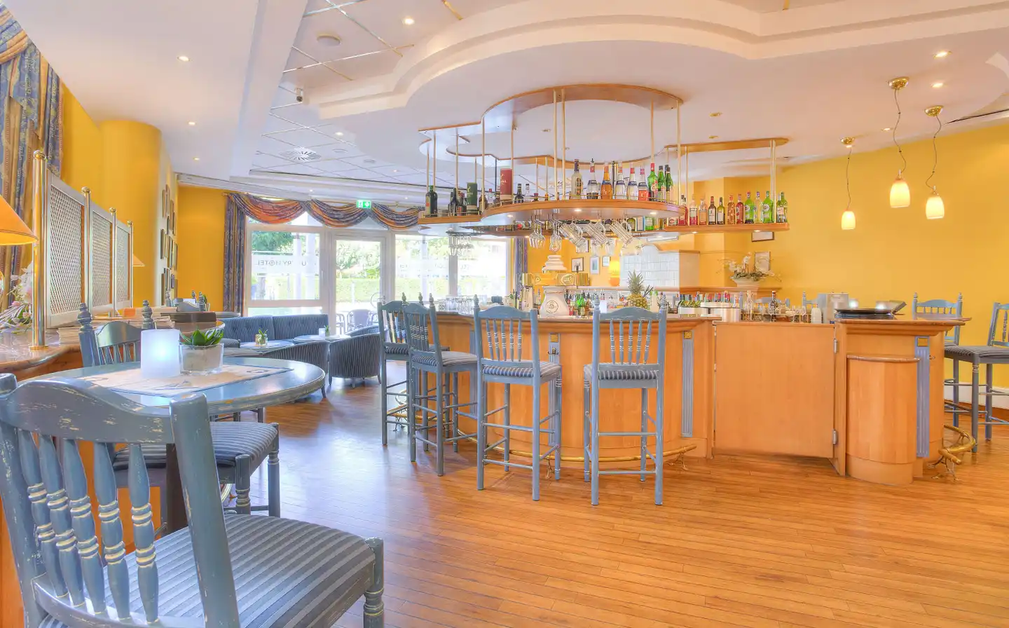 Country Inn & Suites Timmendorfer Strand Bar