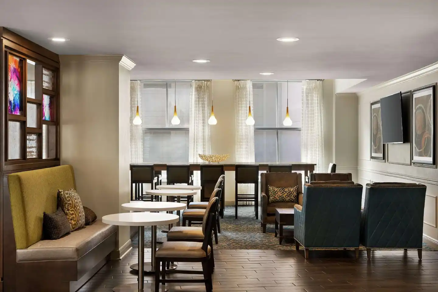 Hampton Inn & Suites New Orleans Downtown (French Quarter Area) Bar