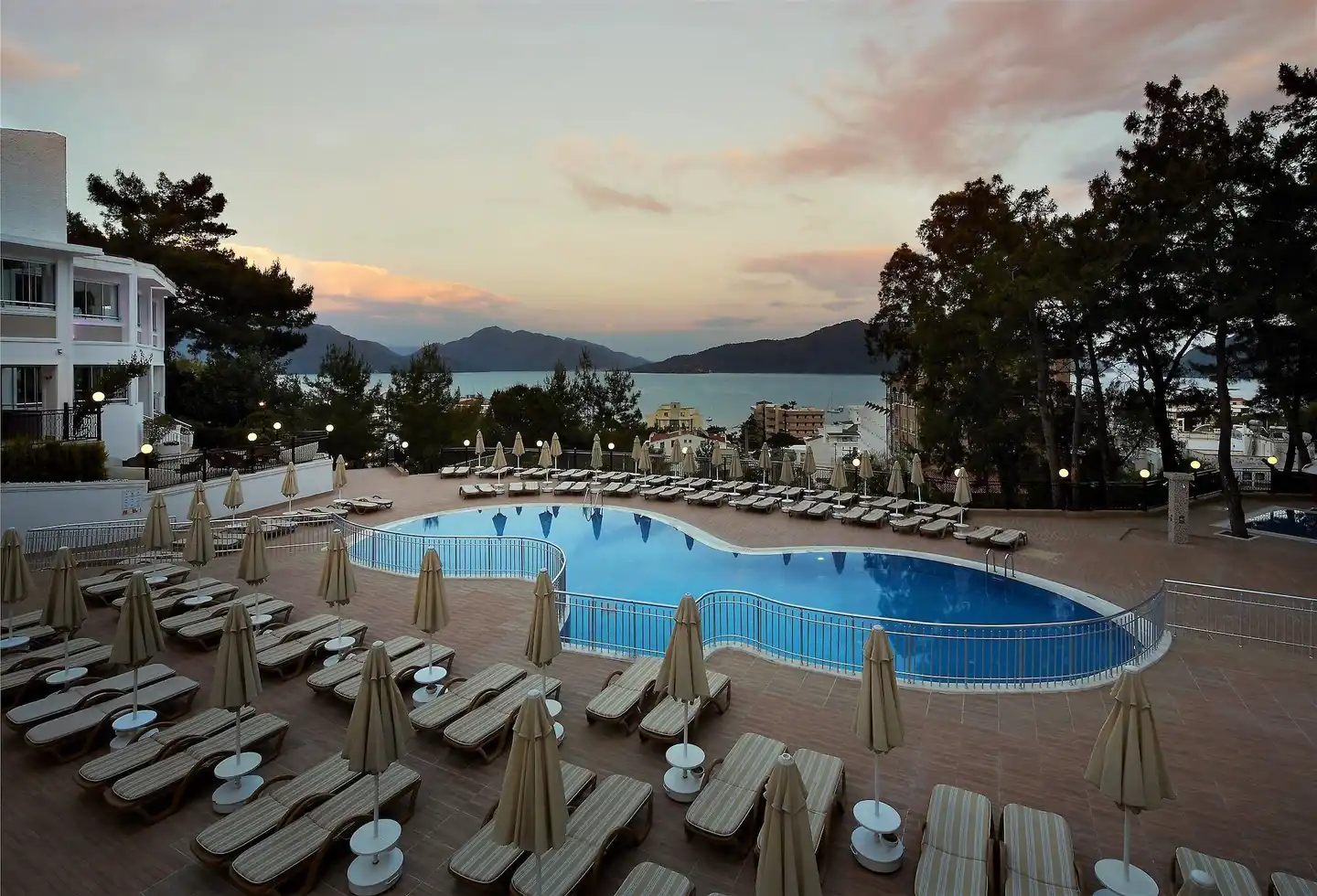 Isla Panorama Pool