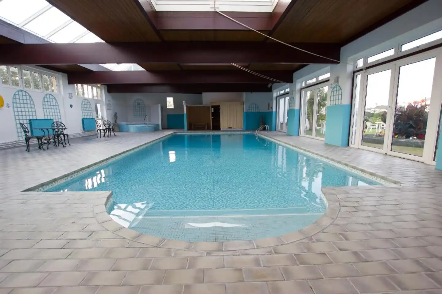 The Beausite Hotel Hallenbad