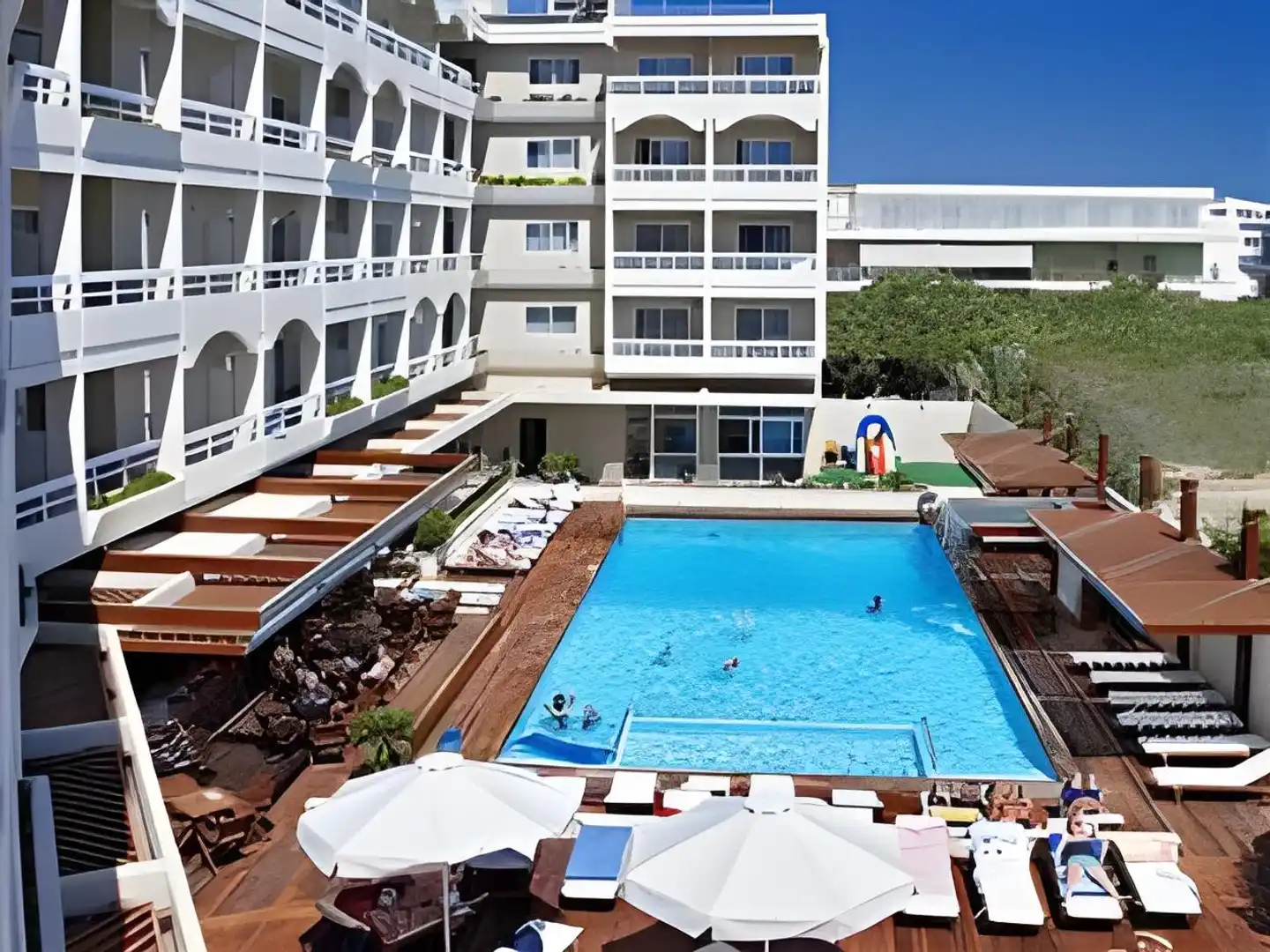 Athineon Pool