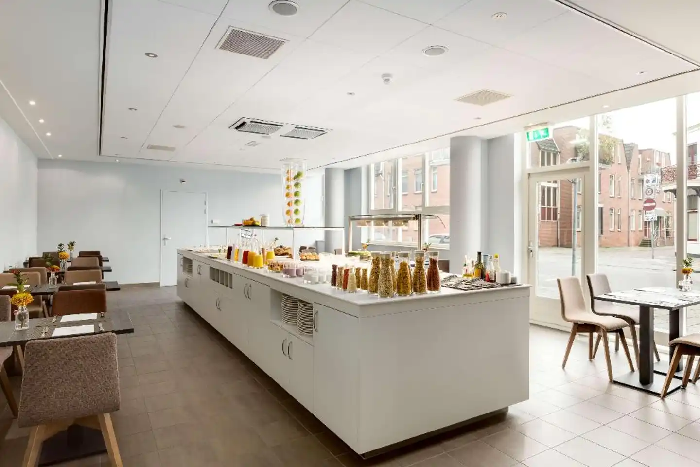 NH Groningen Lobby