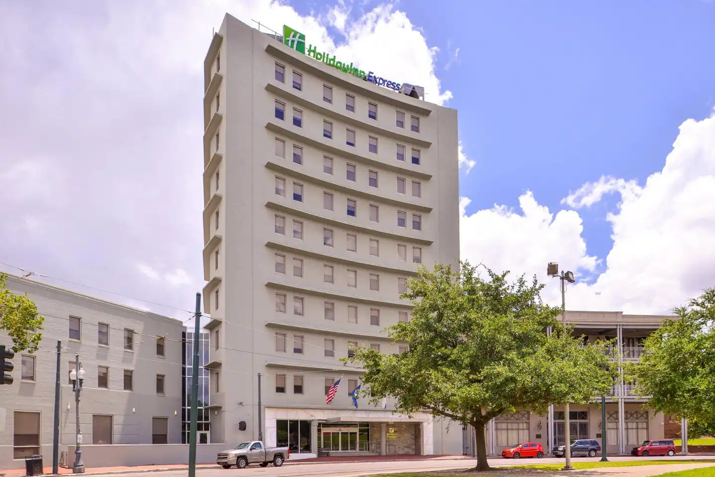 Holiday Inn Express New Orleans - St Charles Aussenansicht