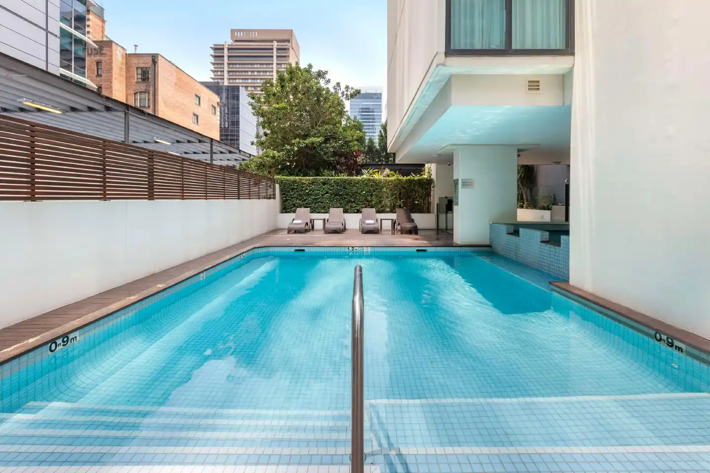 Oaks Brisbane on Charlotte Suites Pool