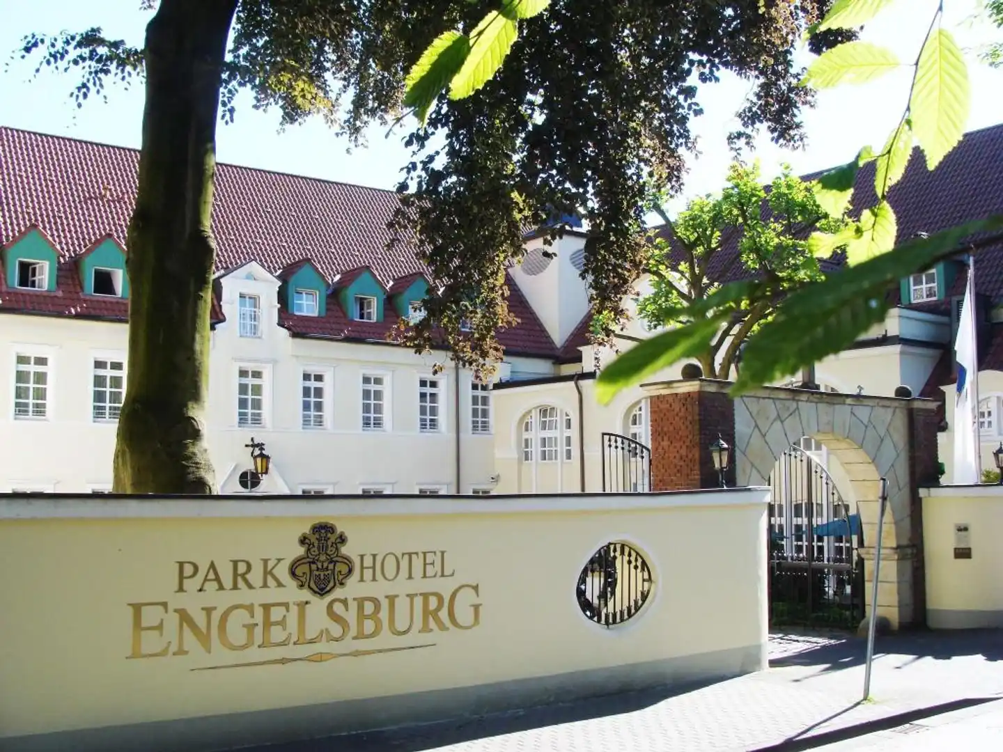 Best Western Premier Parkhotel Engelsburg Lobby