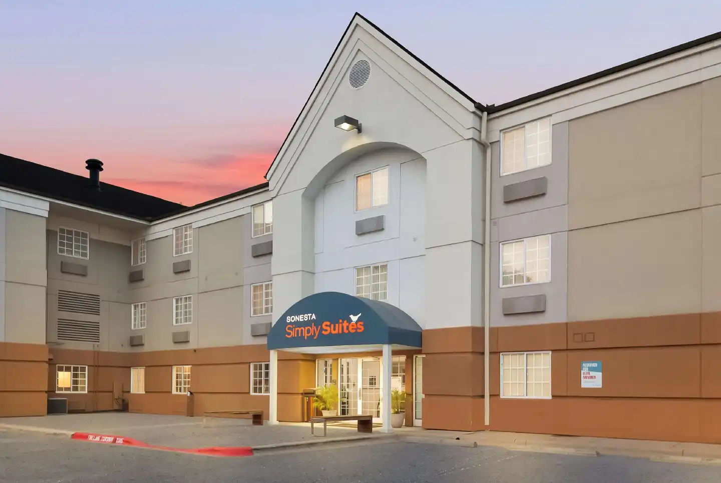 Sonesta Simply Suites Austin South Aussenansicht