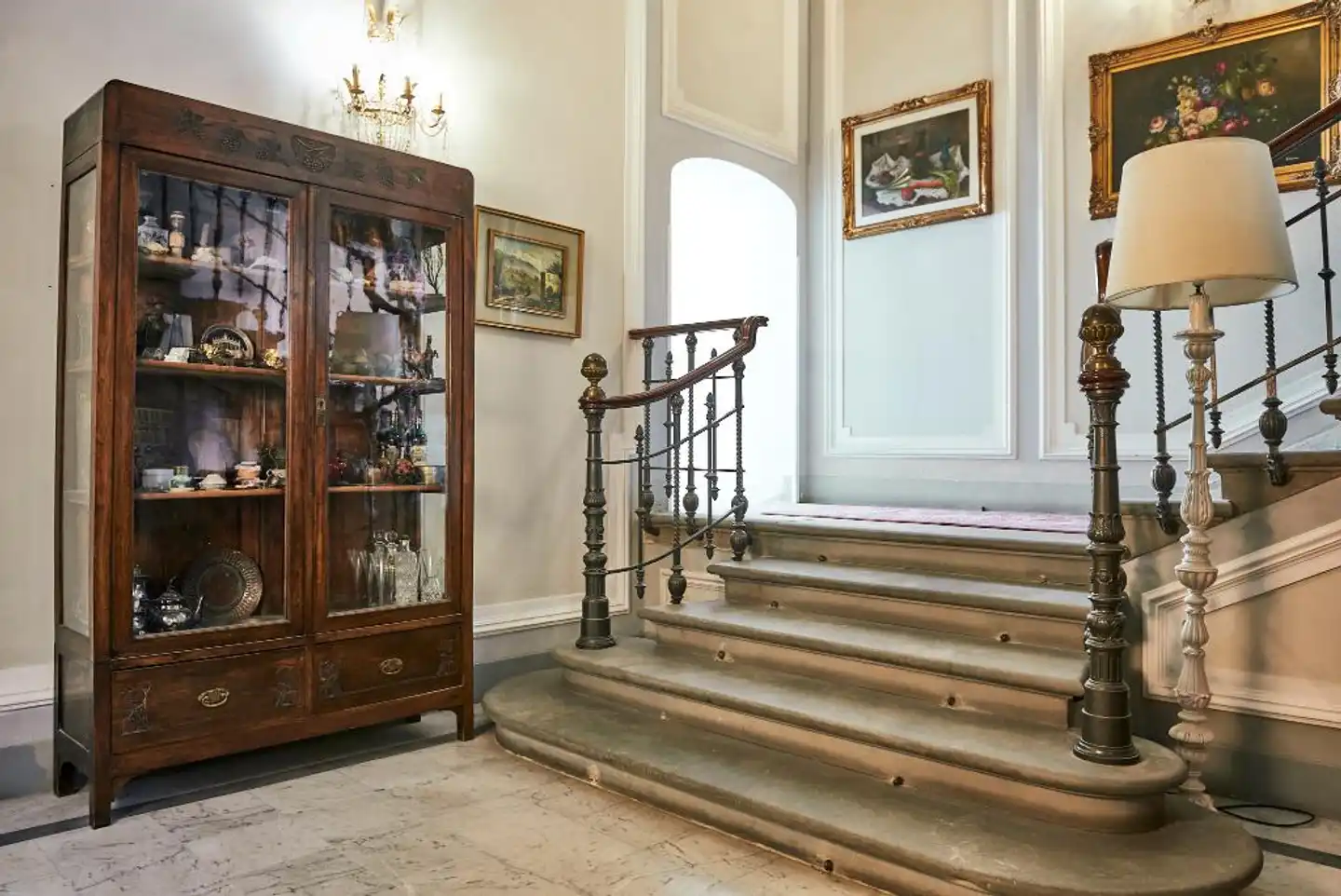 Royal Lobby
