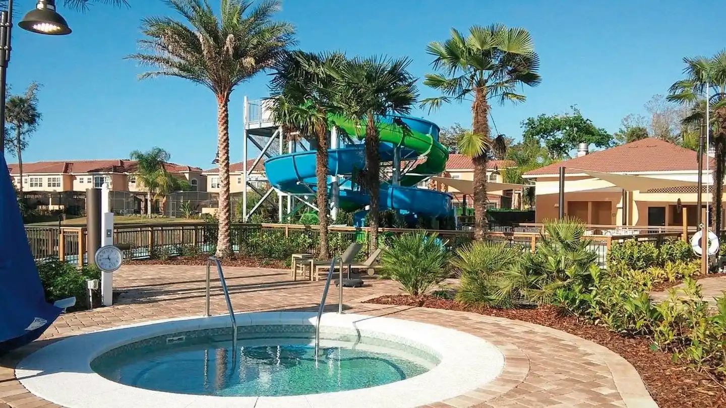 Regal Oaks Resort Vacation Townhomes Apartments Pool