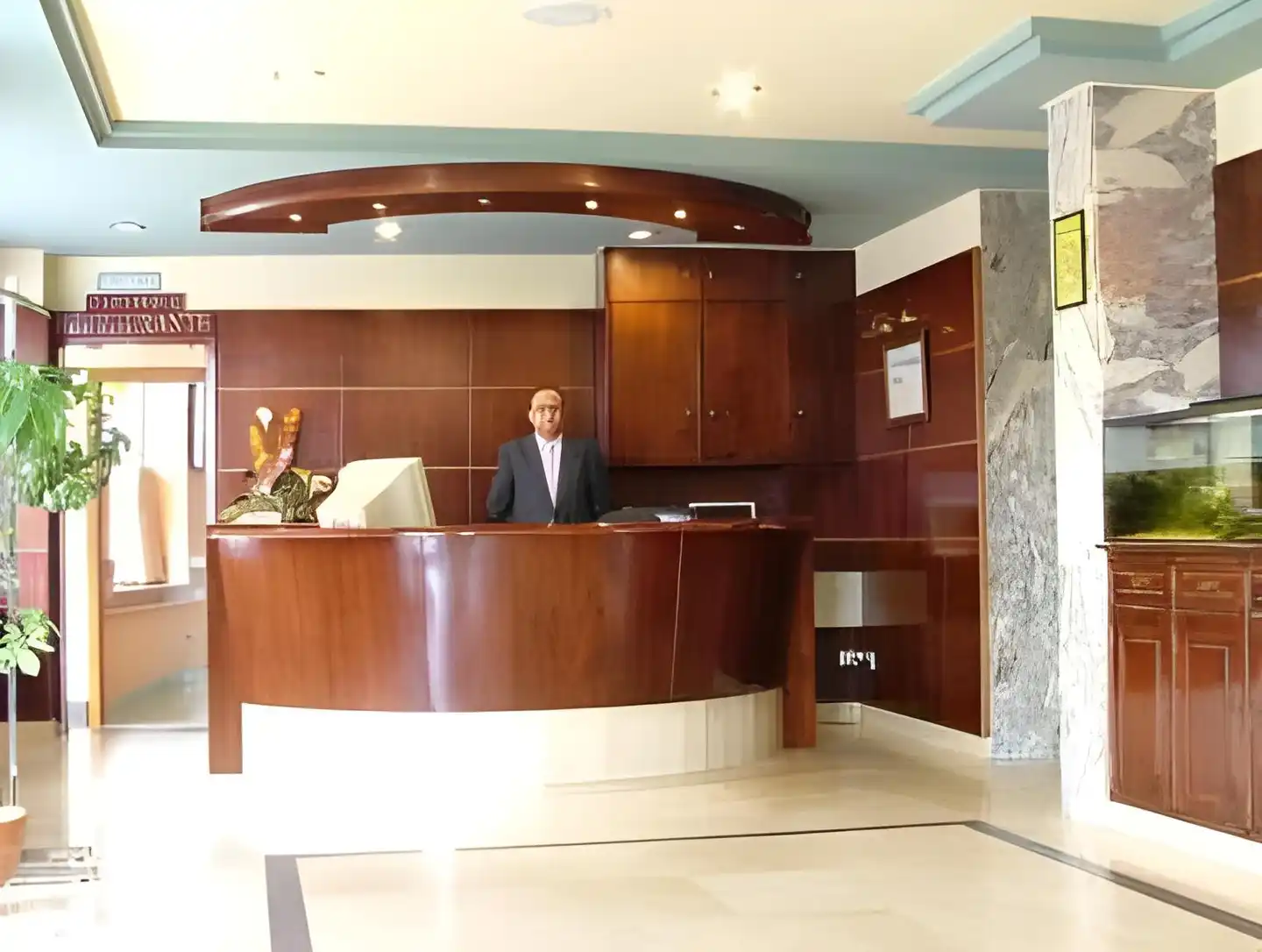 Virgen del Camino Lobby