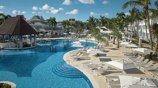 Bahia Principe Luxury Esmeralda Pool