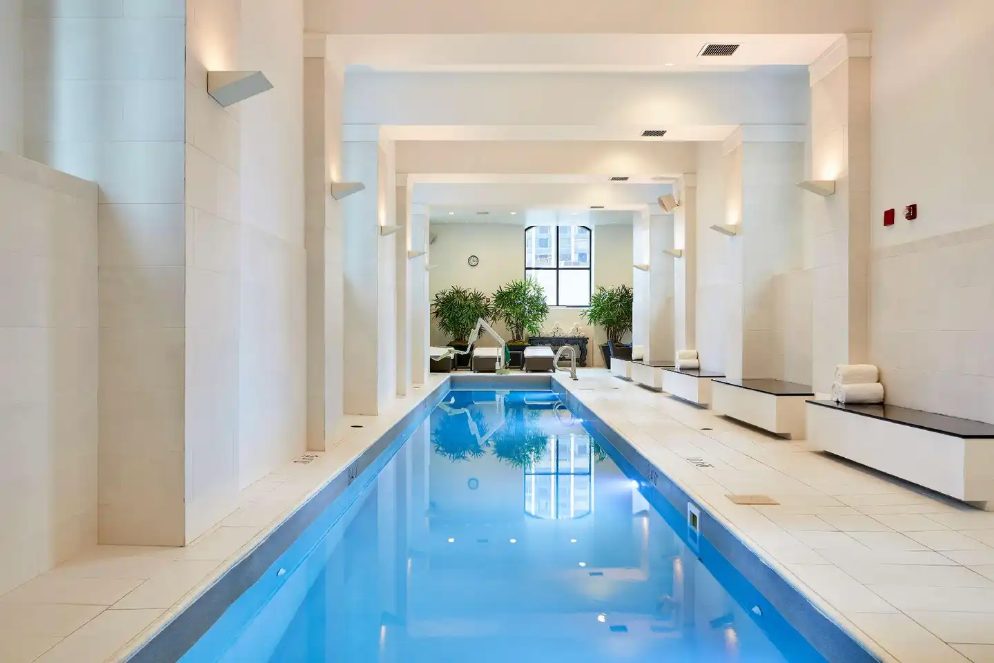 Waldorf Astoria Chicago Hallenbad